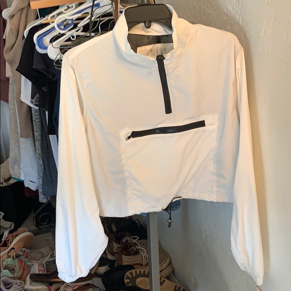 Wind breaker (fits like a medium)